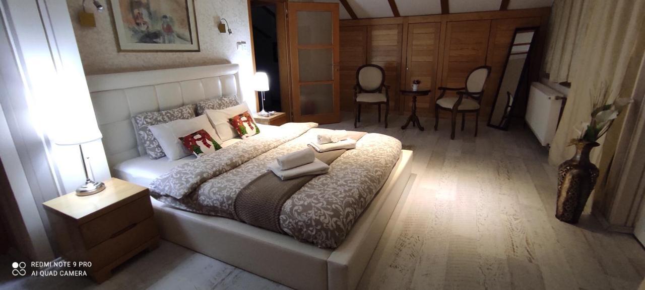 Vila Lily Villa สเมเดเรโว ภายนอก รูปภาพ